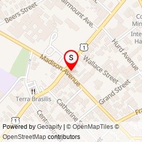 Cathy R's Bedding & Furniture Outlet on Madison Avenue, Bridgeport Connecticut - location map
