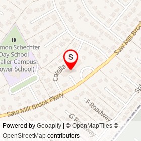 Oak Hill Cleaners & Tailors on Saw Mill Brook Parkway, Newton Massachusetts - location map
