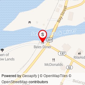 Bees Diner on Augusta Road, Waterville Maine - location map